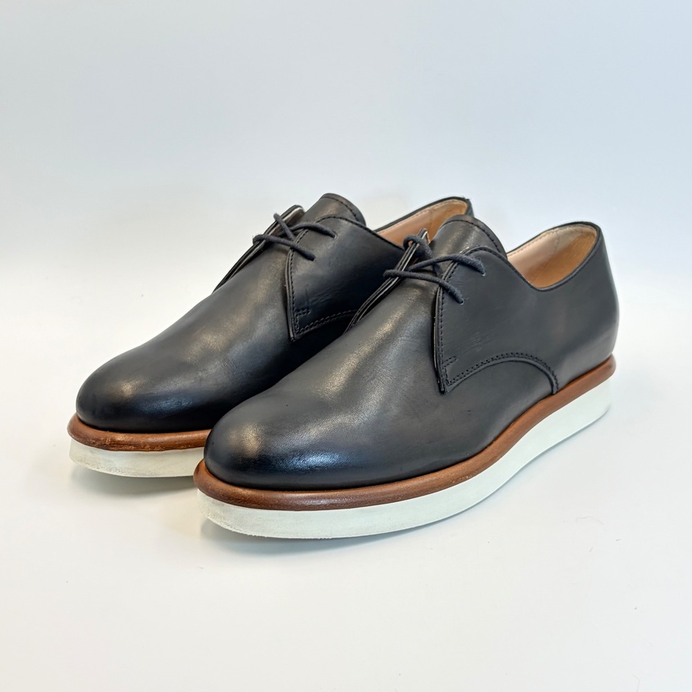 Tods Black Leather Derby Shoes Made in Italy Women EU37 US7Lace Up Preppy Luxury